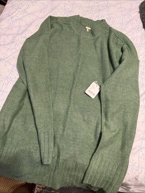 Free People Men's Olive Green Crewneck Sweater